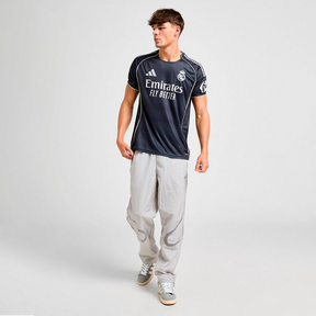 Camisa Real Madrid 2025/26 Away – Torcedor